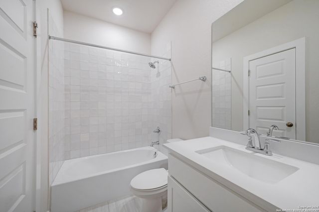 18414 Rhone River, San Antonio, TX 78256