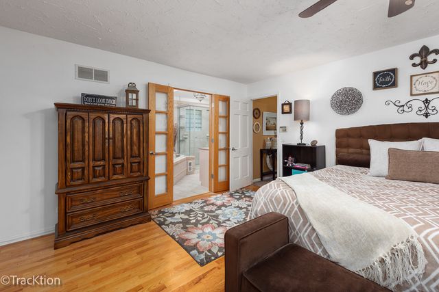 23061 N Apple Hill Lane, Lincolnshire, IL 60069