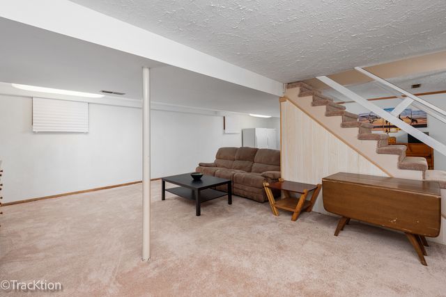 23061 N Apple Hill Lane, Lincolnshire, IL 60069