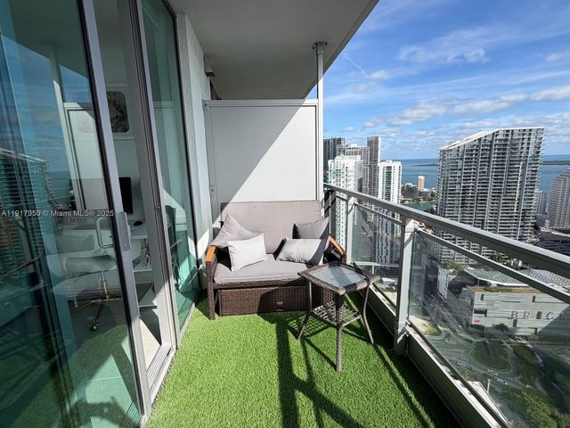 92 SW 3rd St 4804, Miami, FL 33130