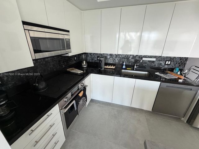 92 SW 3rd St 4804, Miami, FL 33130