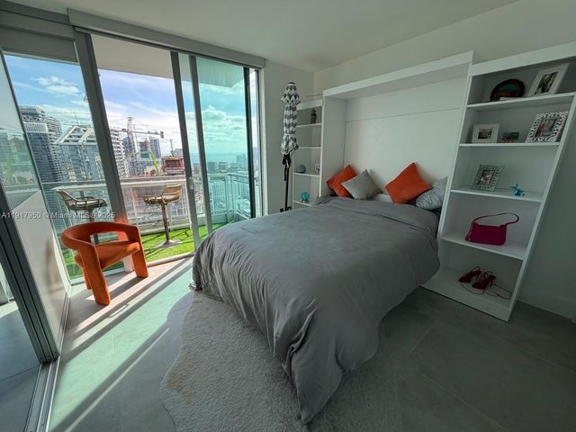 92 SW 3rd St 4804, Miami, FL 33130