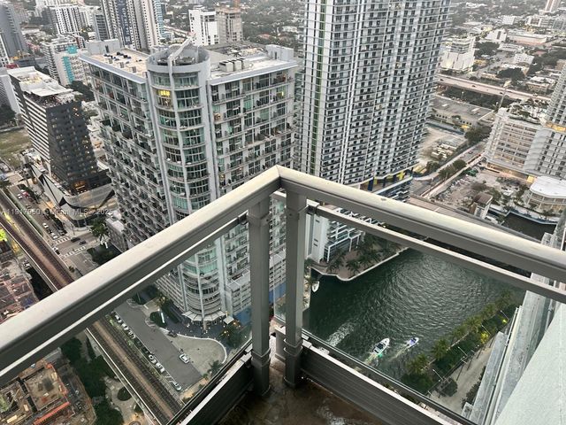 92 SW 3rd St 4804, Miami, FL 33130