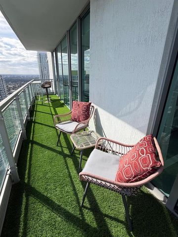 92 SW 3rd St 4804, Miami, FL 33130