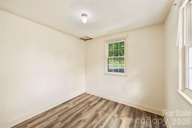 621 Pennsylvania Avenue, Charlotte, NC 28216