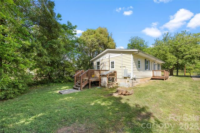 621 Pennsylvania Avenue, Charlotte, NC 28216