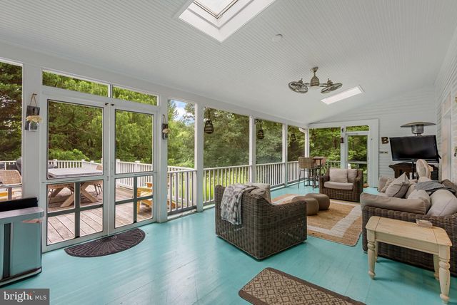 10306 CUTTERS LN, Potomac, MD 20854