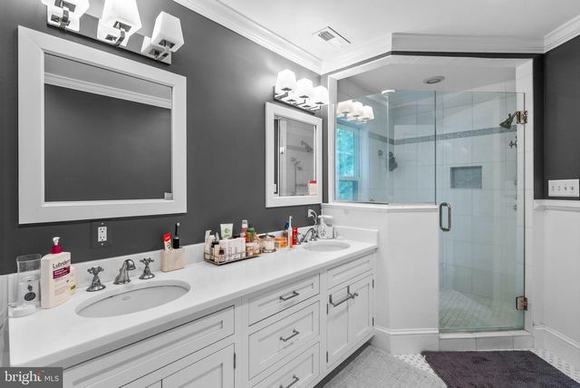 10306 CUTTERS LN, Potomac, MD 20854