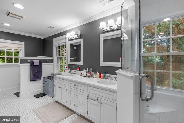 10306 CUTTERS LN, Potomac, MD 20854