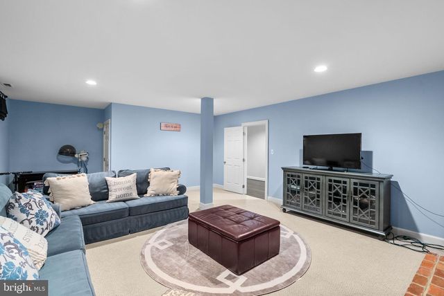 10306 CUTTERS LN, Potomac, MD 20854