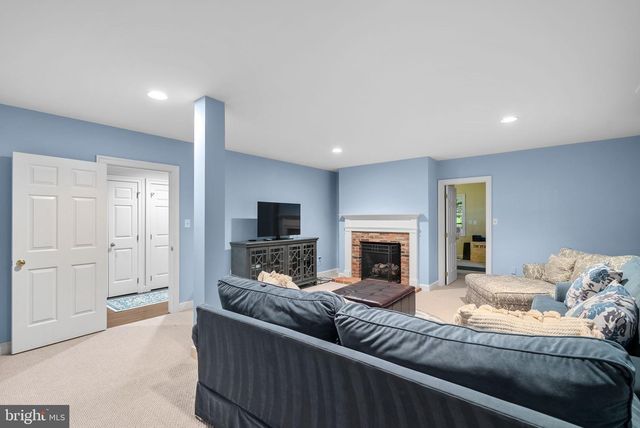 10306 CUTTERS LN, Potomac, MD 20854