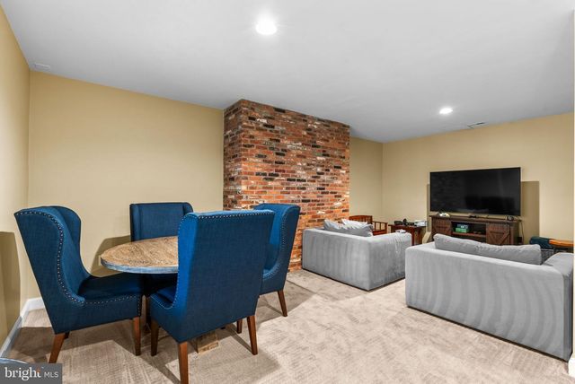 10306 CUTTERS LN, Potomac, MD 20854