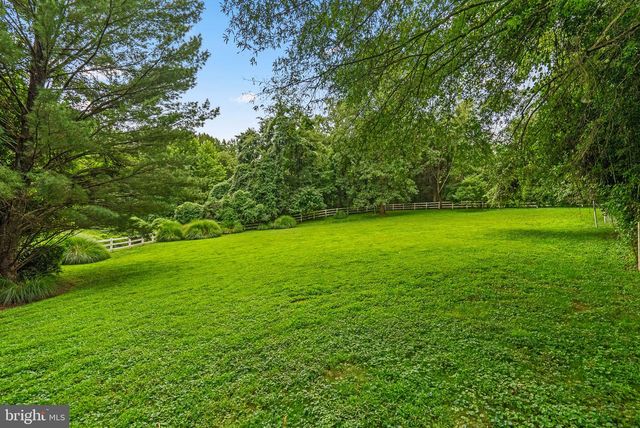 10306 CUTTERS LN, Potomac, MD 20854