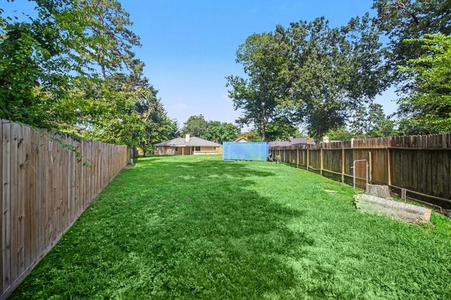 2103 Rolling Glen Drive, Spring, TX 77373