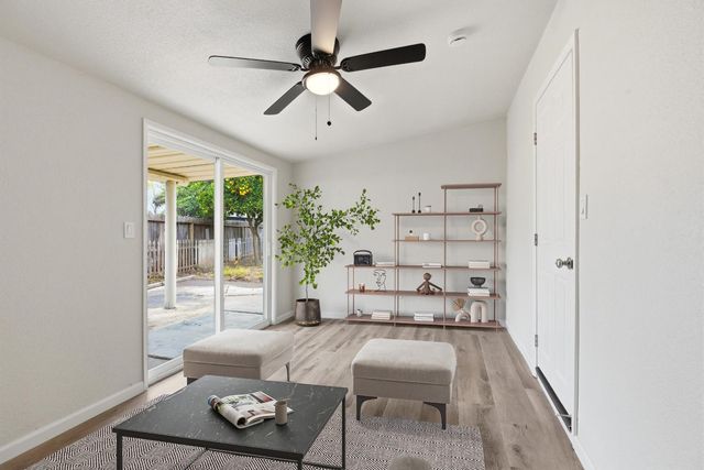 617 Merrimac Ct, Modesto, CA 95354