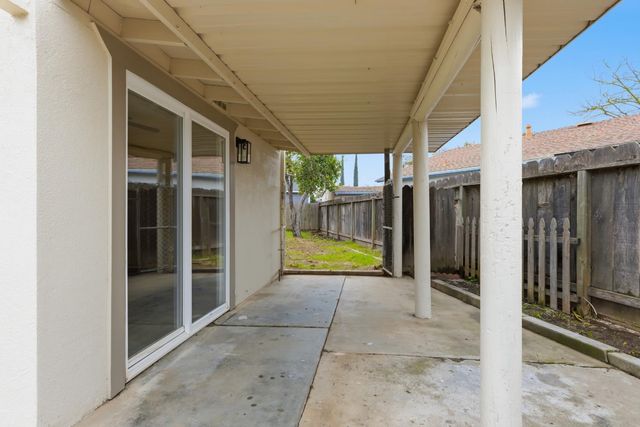 617 Merrimac Ct, Modesto, CA 95354