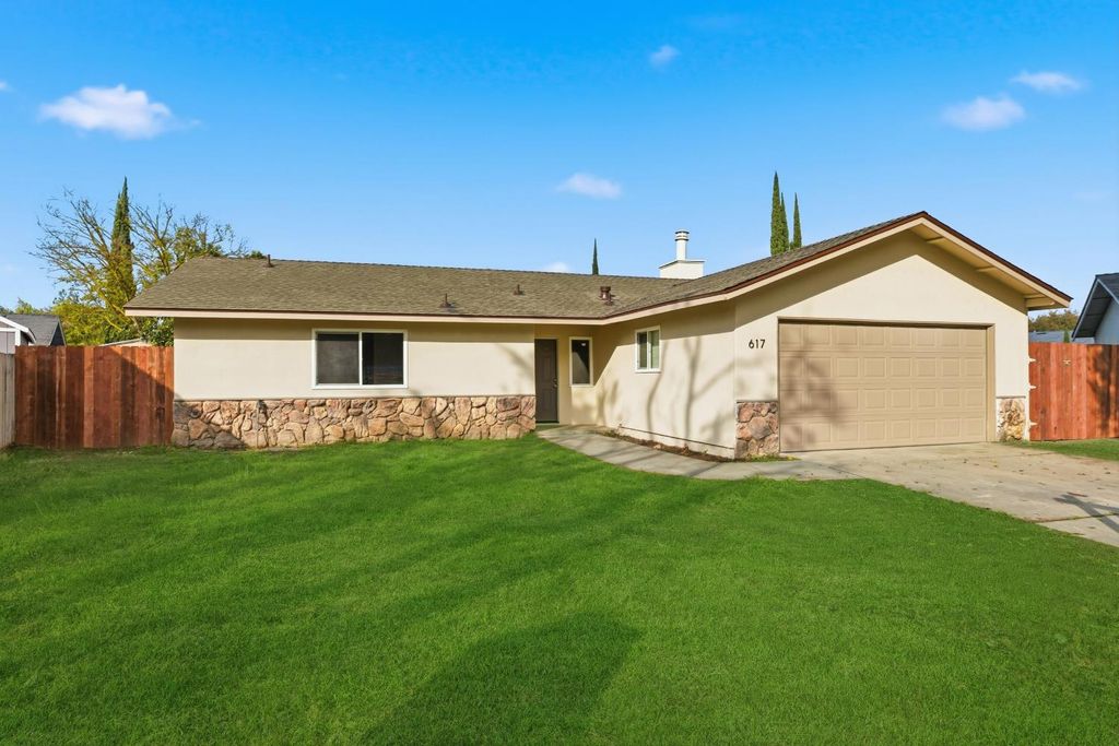 617 Merrimac Ct, Modesto, CA 95354