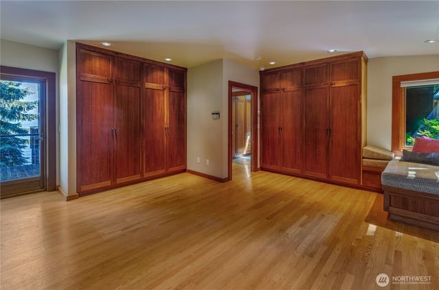 9913 Point View Street NE, Olympia, WA 98516