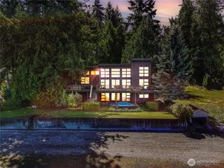 9913 Point View Street NE, Olympia, WA 98516