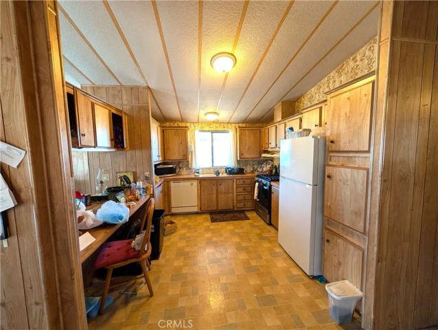 1701 S Thornburg 33, Santa Maria, CA 93458