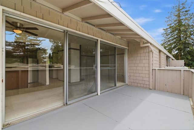 500 W Middlefield Road 41, Mountain View, CA 94043