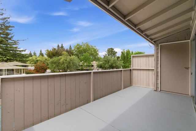 500 W Middlefield Road 41, Mountain View, CA 94043