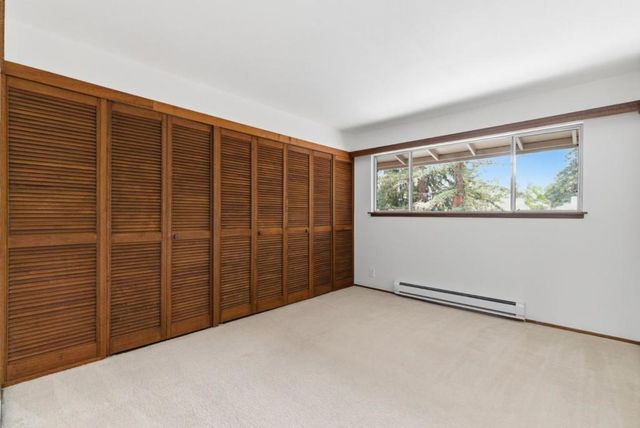 500 W Middlefield Road 41, Mountain View, CA 94043