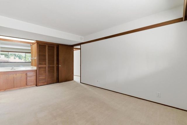 500 W Middlefield Road 41, Mountain View, CA 94043