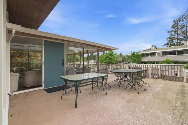 500 W Middlefield Road 41, Mountain View, CA 94043