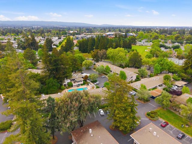 500 W Middlefield Road 41, Mountain View, CA 94043