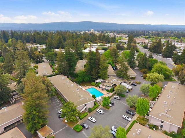500 W Middlefield Road 41, Mountain View, CA 94043