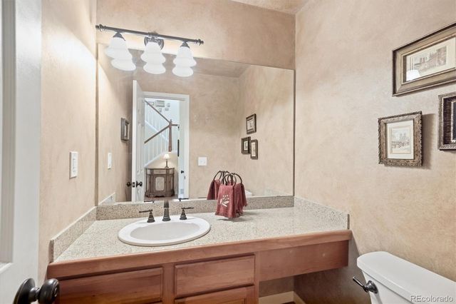 5 White Pine Place, Littleton, CO 80127