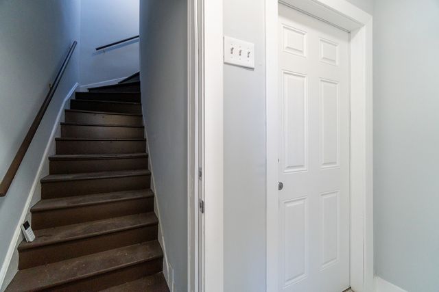 6961 S Eberhart Avenue, Chicago, IL 60637