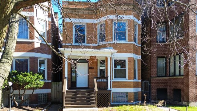 6961 S Eberhart Avenue, Chicago, IL 60637