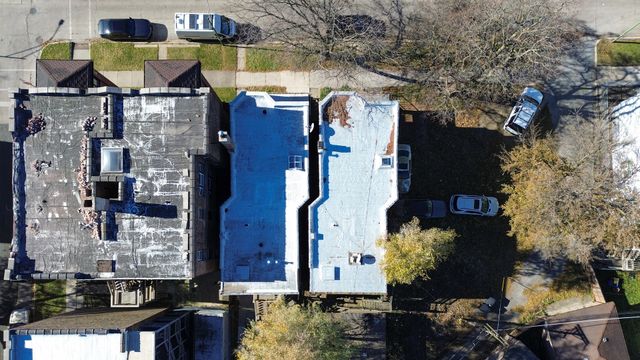 6961 S Eberhart Avenue, Chicago, IL 60637