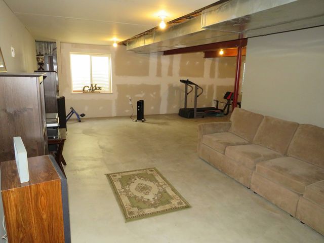 1003 Marion Drive, Shorewood, IL 60404