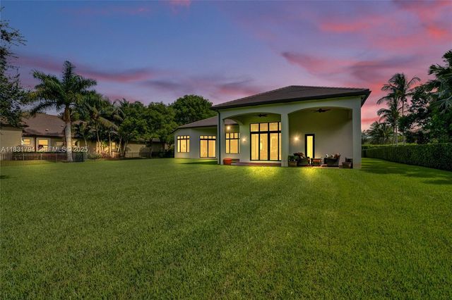 11056 Blackhawk Boulevard, Davie, FL 33328