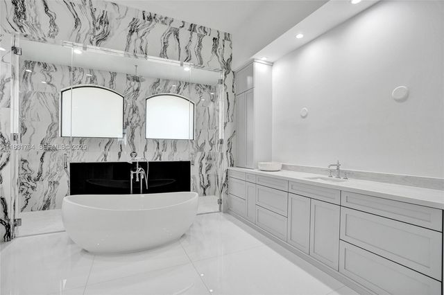 11056 Blackhawk Boulevard, Davie, FL 33328