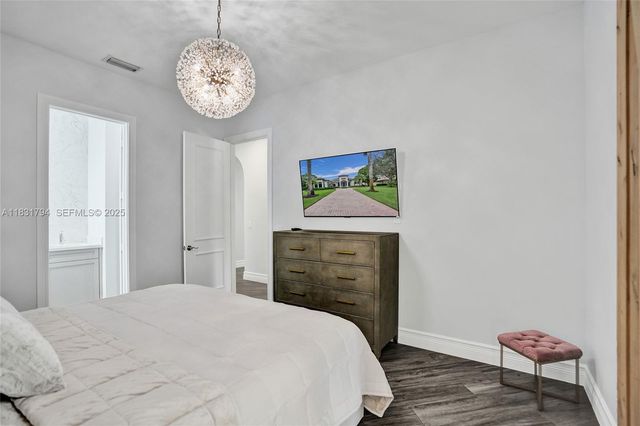 11056 Blackhawk Boulevard, Davie, FL 33328