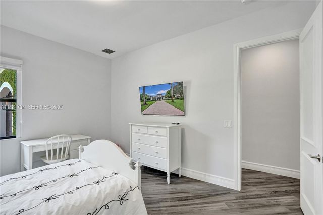 11056 Blackhawk Boulevard, Davie, FL 33328