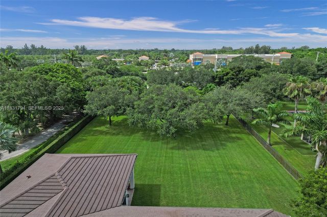 11056 Blackhawk Boulevard, Davie, FL 33328