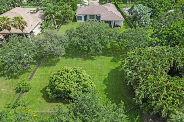 11056 Blackhawk Boulevard, Davie, FL 33328