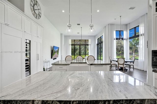 11056 Blackhawk Boulevard, Davie, FL 33328