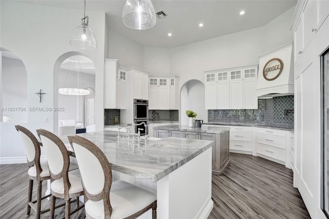 11056 Blackhawk Boulevard, Davie, FL 33328