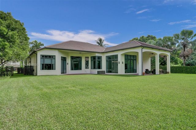 11056 Blackhawk Boulevard, Davie, FL 33328