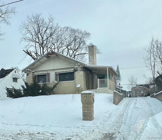 366 E Atherton Road, Flint, MI 48507