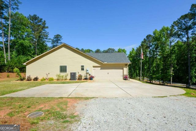 894 Happy Valley Circle, Newnan, GA 30263