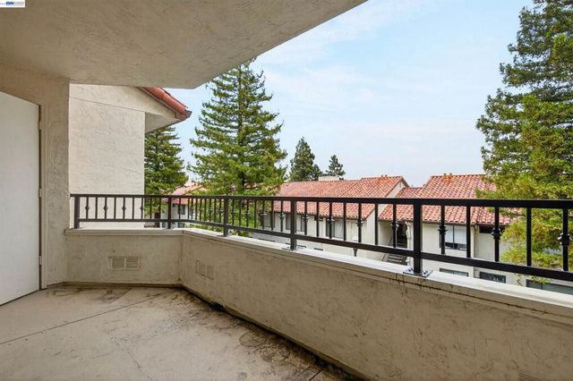 22139 22139 Castille Ln 55, Hayward, CA 94541