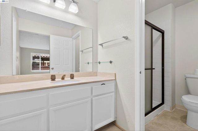 22139 22139 Castille Ln 55, Hayward, CA 94541