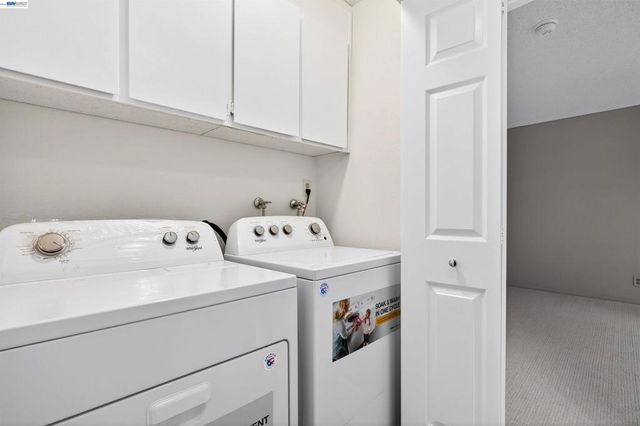 22139 22139 Castille Ln 55, Hayward, CA 94541